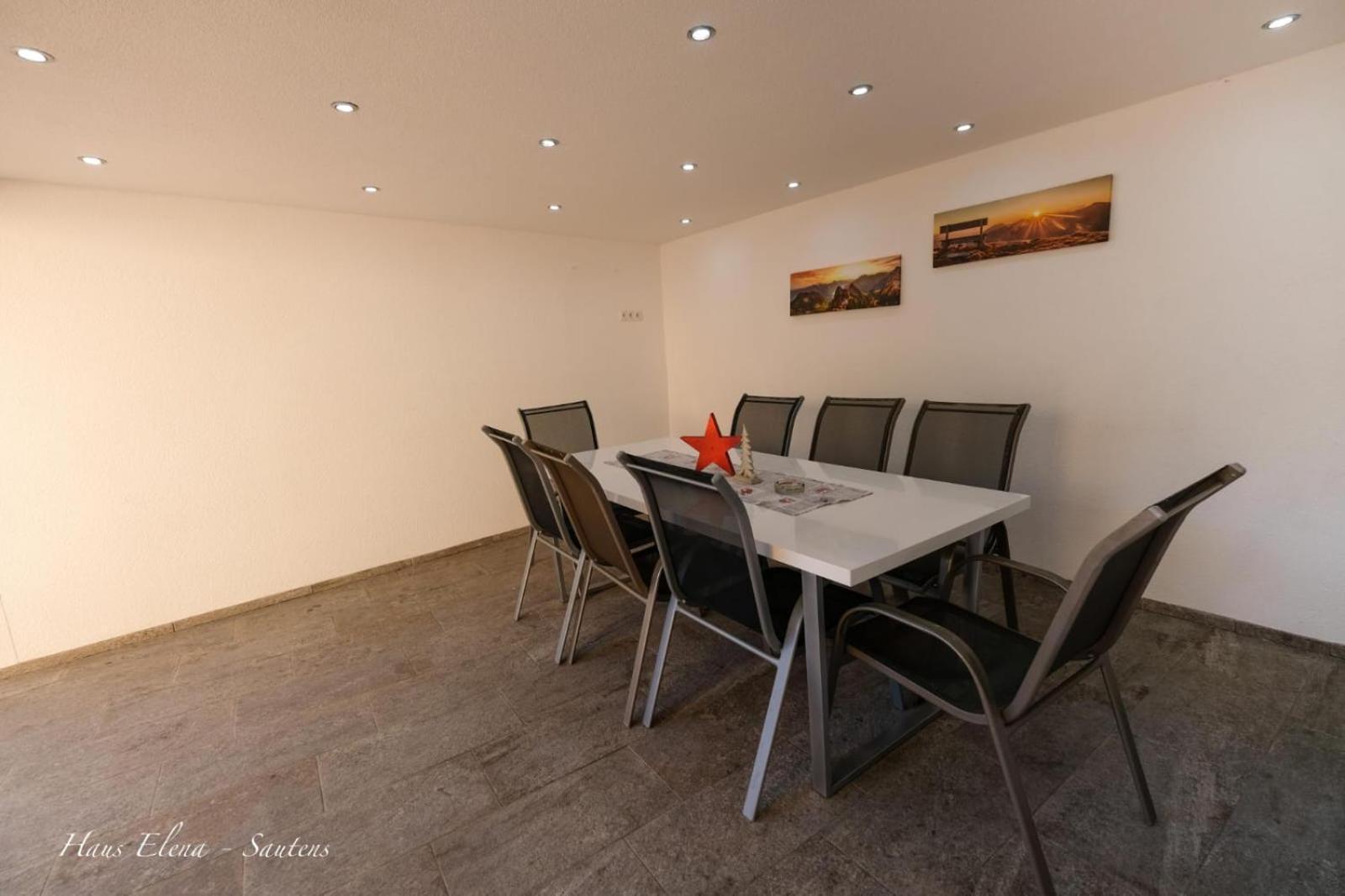 Haus Elena Apartment Sautens Exterior photo